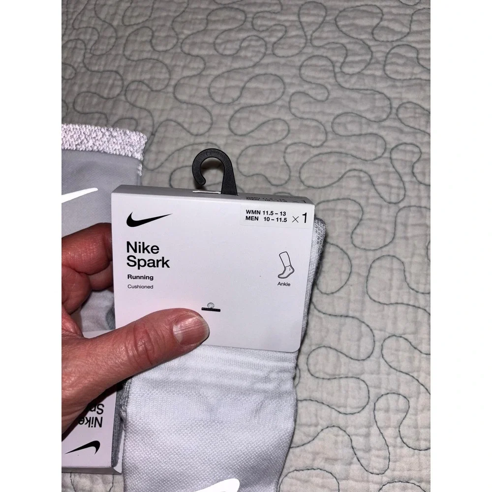 Nike Spark Cushioned Running Ankle Socks White Dri-FIT Mens 10-11.5 2 Pair